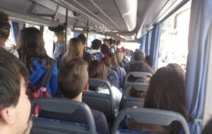 Studenti-autobus