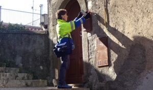Portalettere postino poste italiane