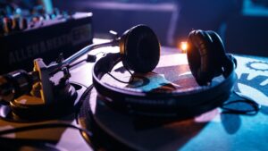 Piano bar cuffie dj
