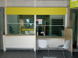 La linea di sportelleria dell'ufficio postale di Cargeghe dopo gli interventi 'Polis'