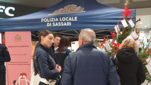 Lo stand in occasione del 25 novembre